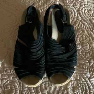Earthies black suede wedge sandals 6.5B